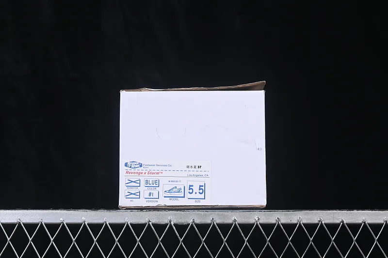 All categories Vans Vans series Vans Low Vans low-top Revenge x Storm Old Skool lightning joint low-top casual sneakers lake blue